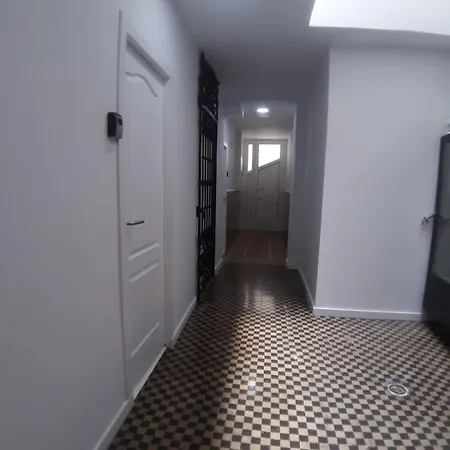 Travies@c.m Apartman *